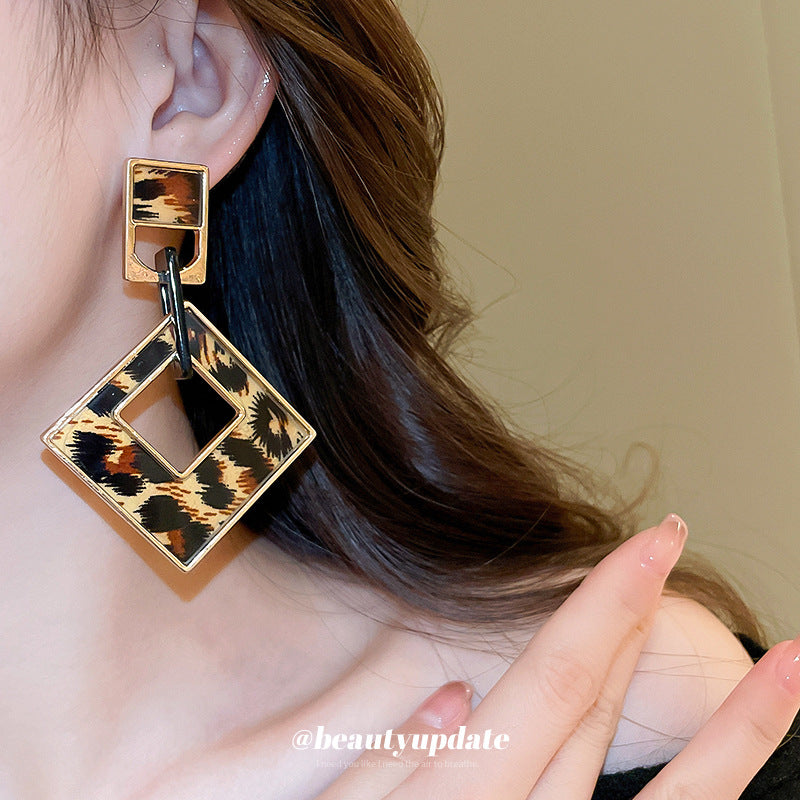 Diamond Hollow Leopard Print Affordable Luxury Fashion Earrings