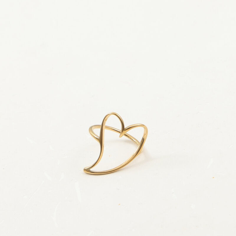 Hollow Exaggerated Large Crooked Peach Heart Titanium Steel Gold Bracelet