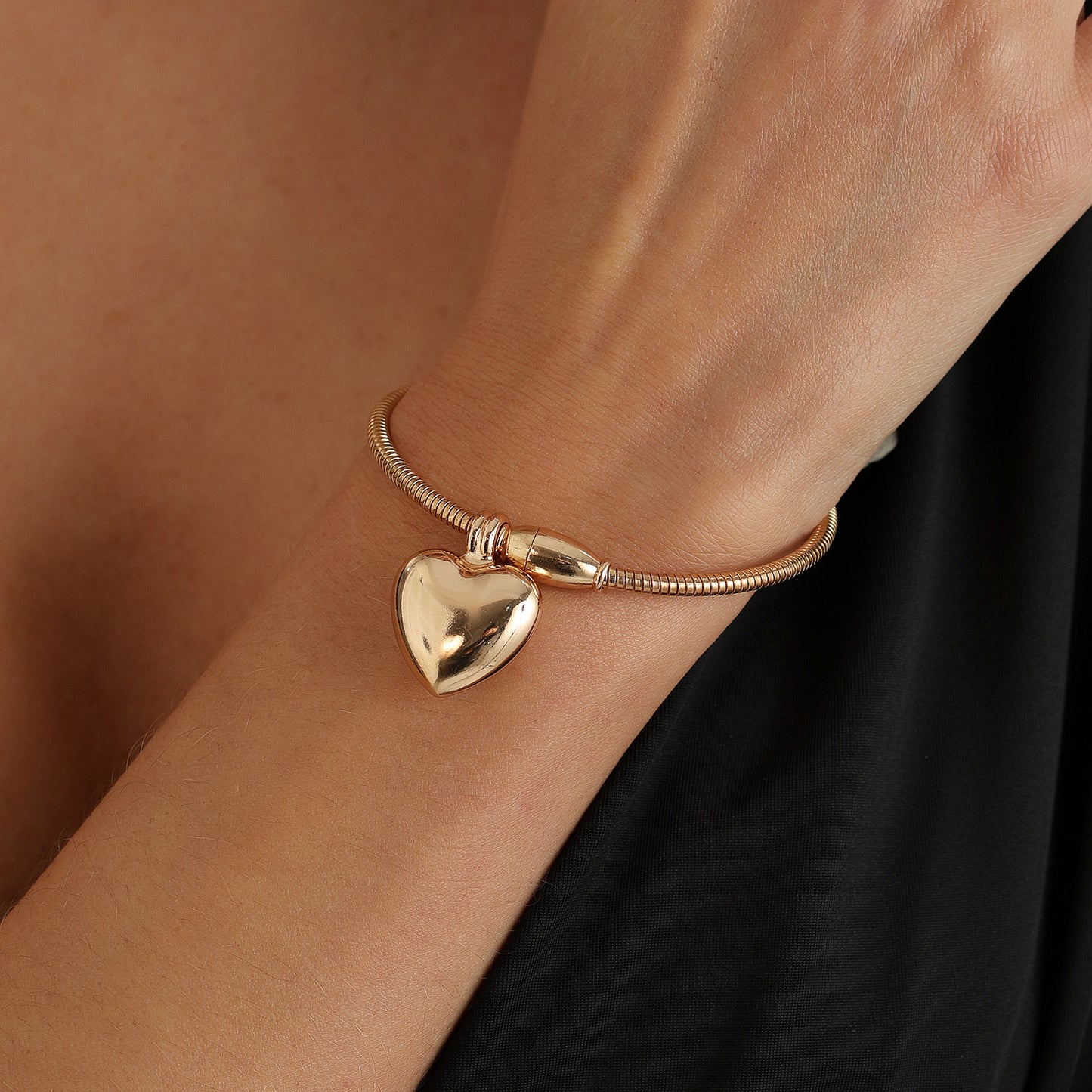 Retro Love Snake Bones Chain Light Luxury Necklaces