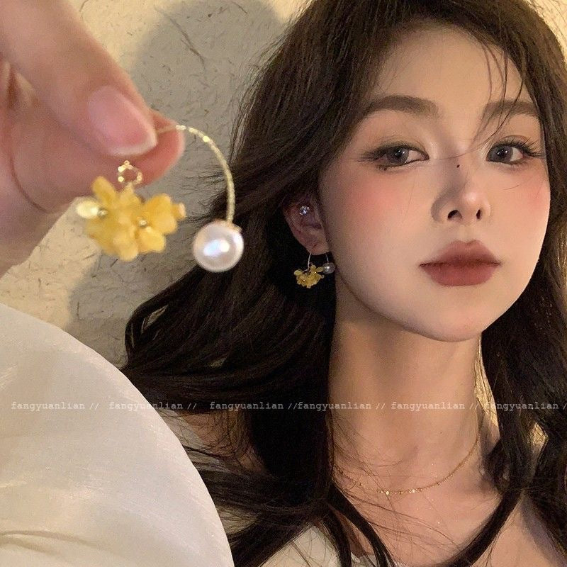 Women's Summer Cold Blue Flower For Seaside Vacation Style Niche Stud Earrings