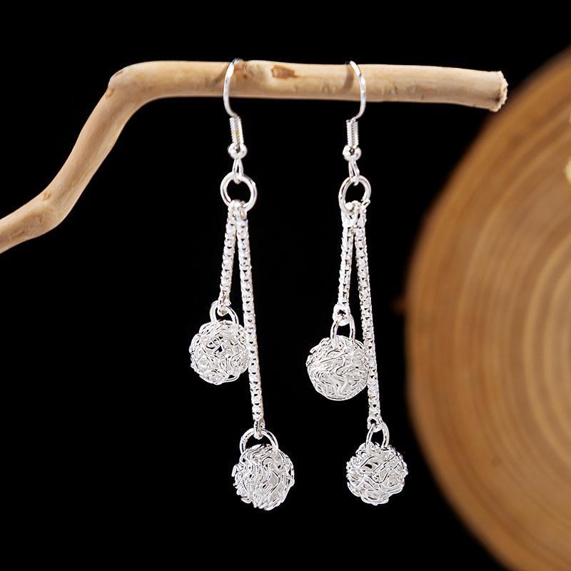 Miao Sier Personality Hollow Out Leaf-shaped Fashion Earrings