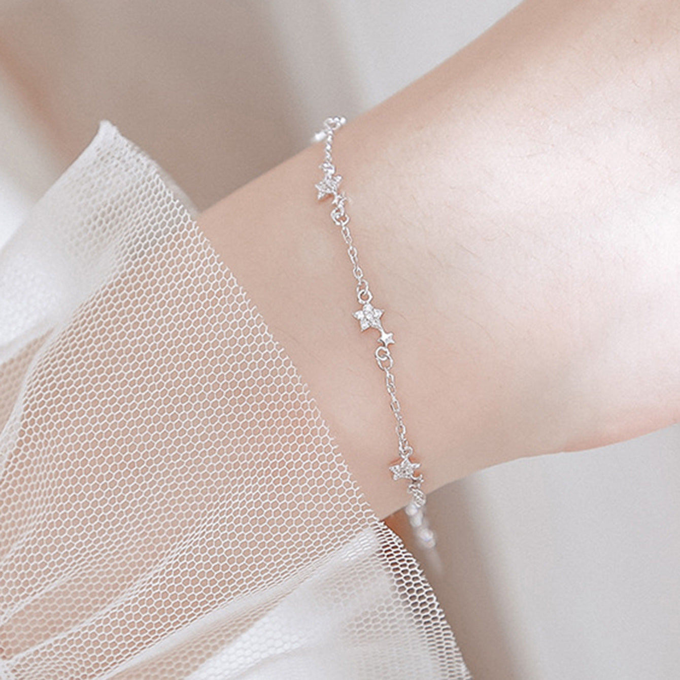 Style Light Luxury Refined Simple High-grade Versatile Design Bracelet