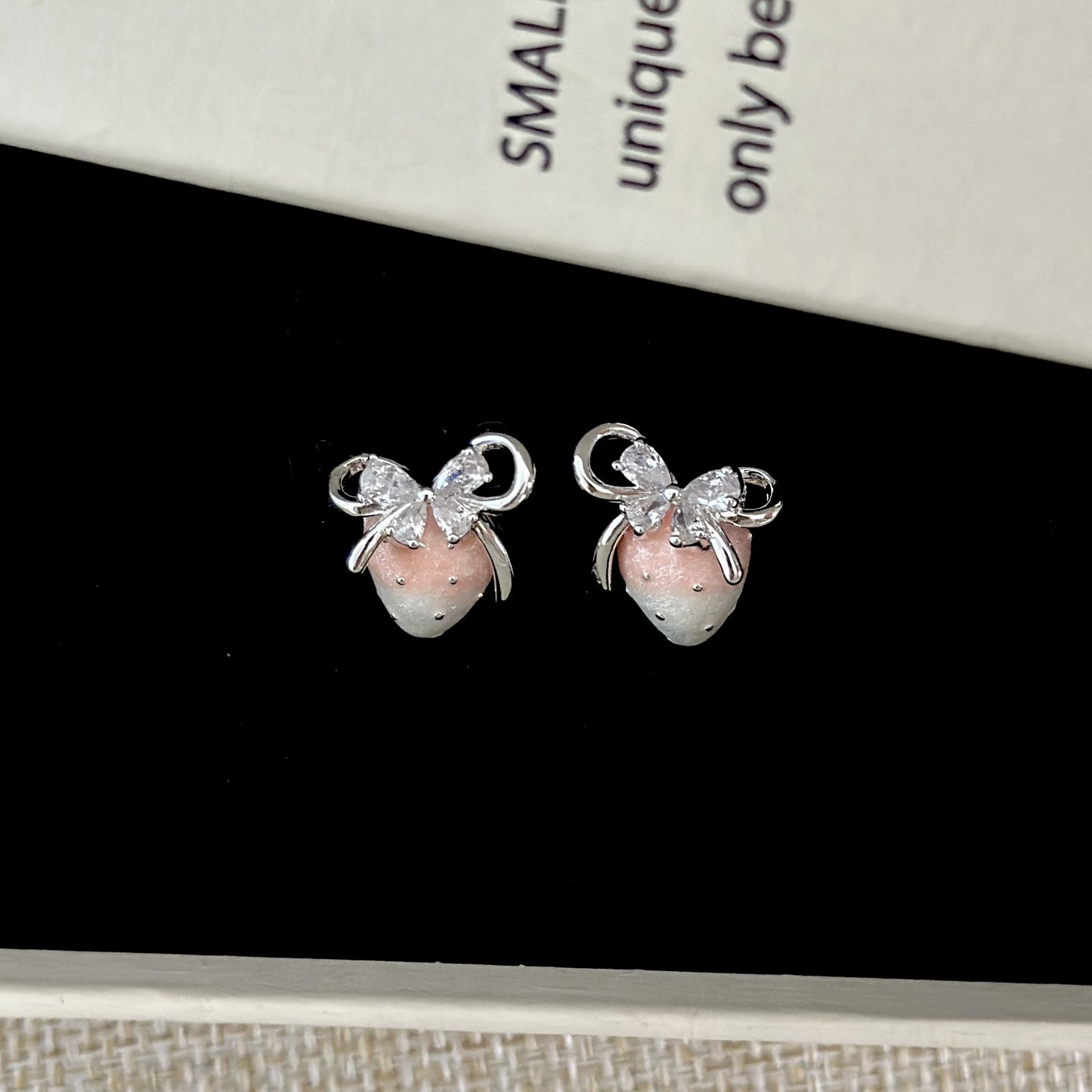 Pink Drip Glazed Three-dimensional Strawberry Female Exquisite Sweet Fashion Trend Earrings