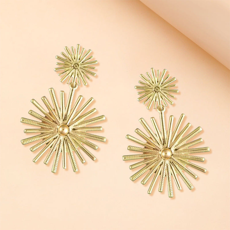 Fashion Popular Exaggerated Oval Alloy Versatile Earrings