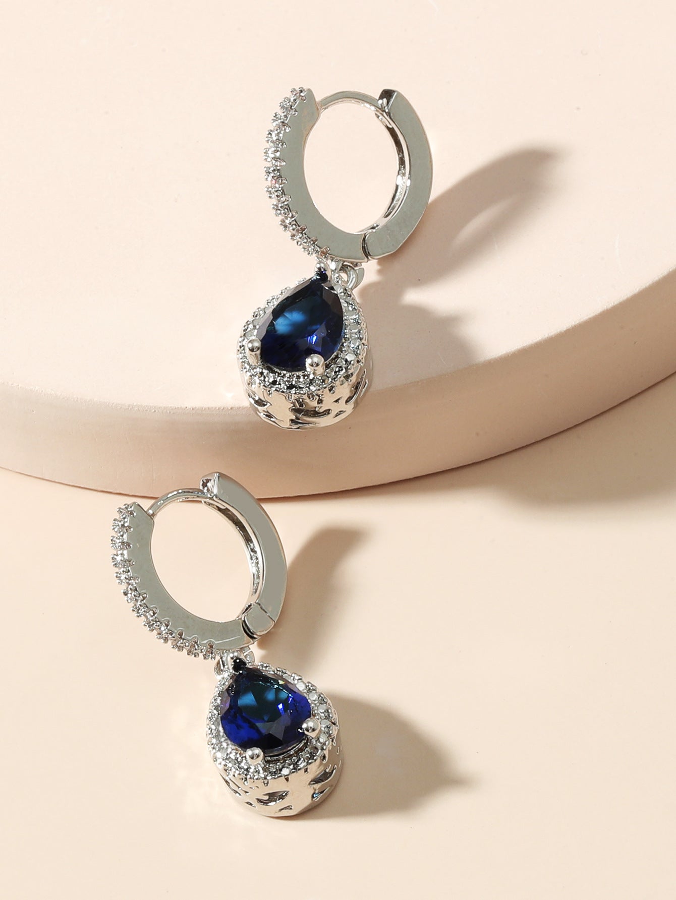 Women's High-grade Light Luxury Blue Crystal Drop-shaped Earrings