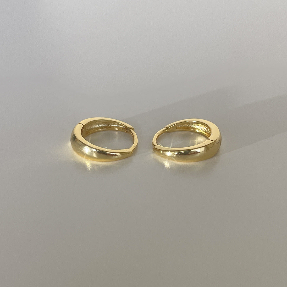 Women's High-grade Zircon Design Simple Sier Pin Ear Earrings