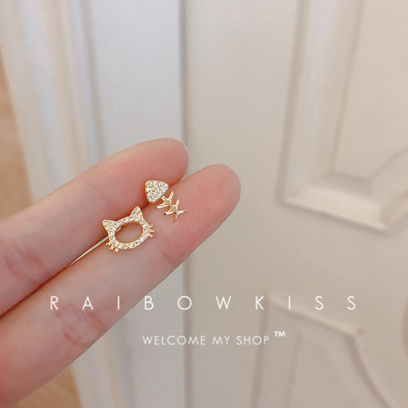 Kitty Fishbone Female Asymmetric Design Light Stud Earrings