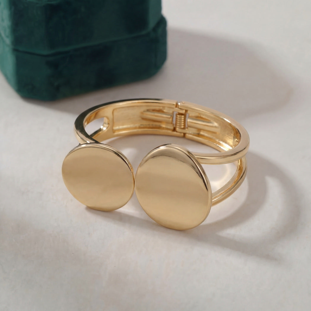 Women's Fashion Luxury Elegant Vacuum Plating Light Bracelet