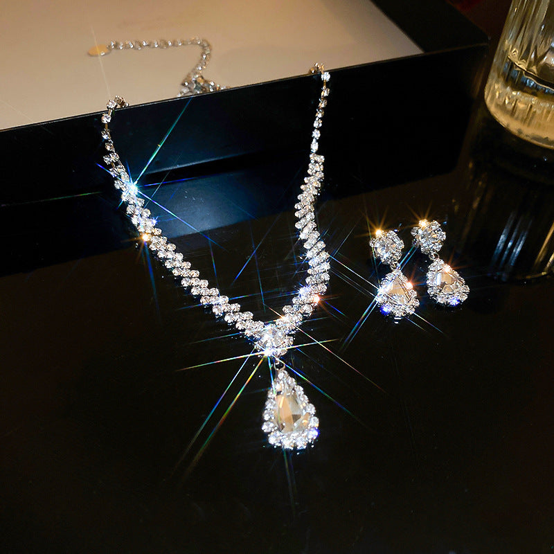 Palace Style Temperamental Minority Clavicle Chain Light Necklaces