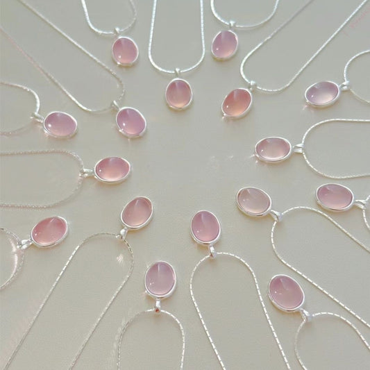 Strawberry Crystal Female Minority Simple Oval Necklace