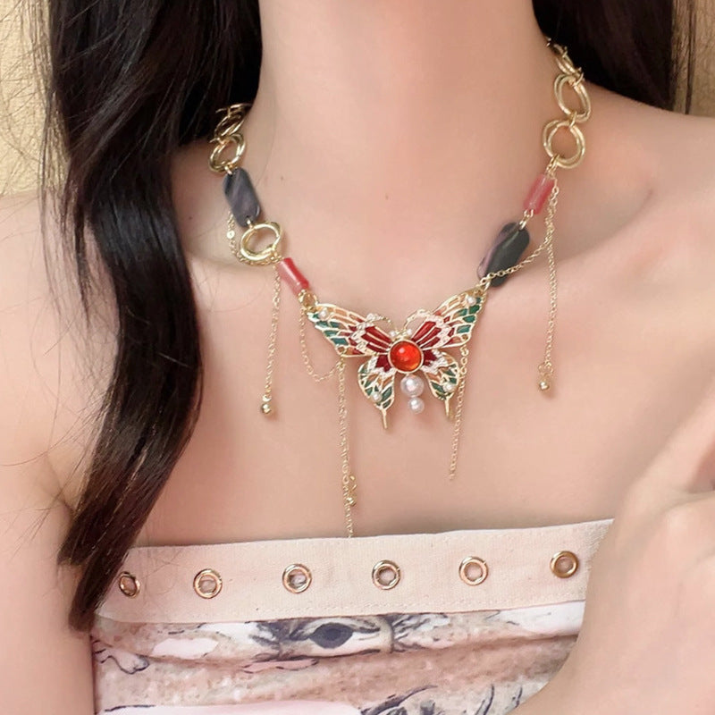 Retro Fashion Butterfly Tassel Female Design Necklace