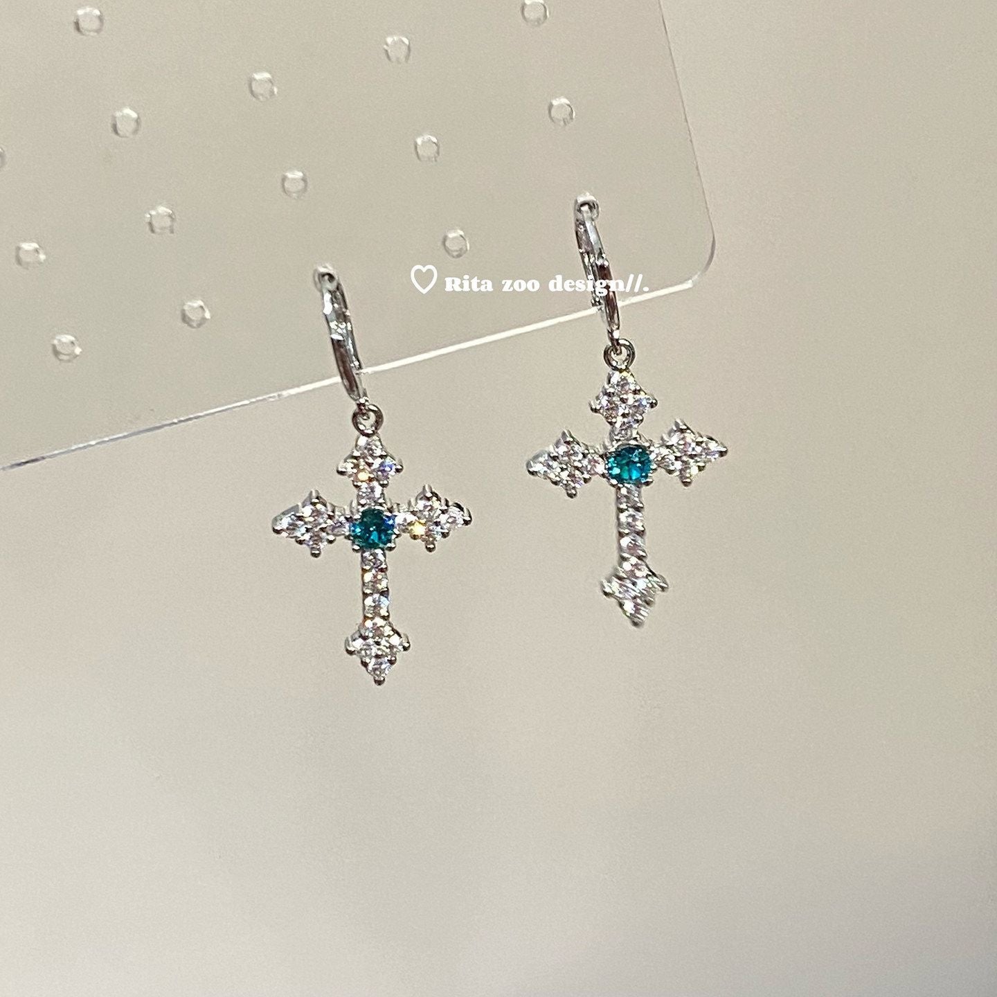 Women's Sparkling Full Rhinestone Cross Clip Niche Temperament Design Rings