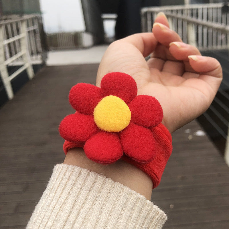 Children's Pop Brooch Barrettes Cute Flowers Creative Bracelets