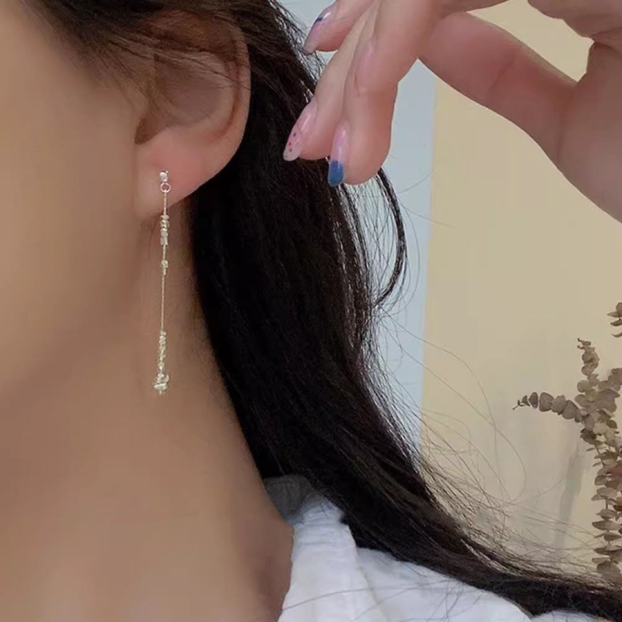 Women's Small Pieces Of Sier Long Simple Versatile Elegant Ear Line