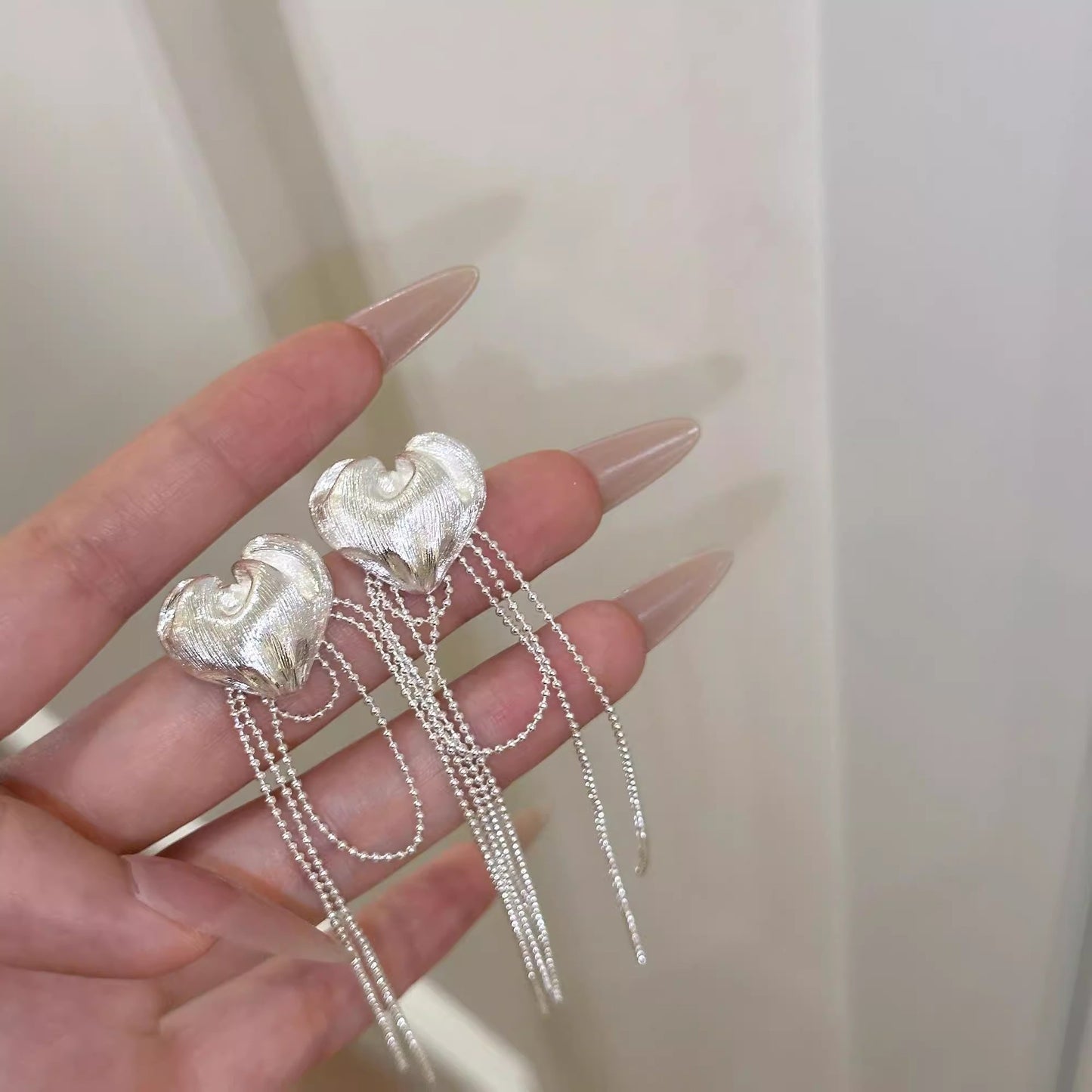 Women's Exaggerated Geometry Metal Circle Tassel Light Luxury High-grade Elegant Ear Earrings