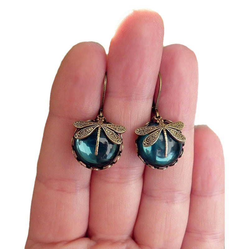 Women's Retro Compact Dragonfly Pattern Moonstone Rings