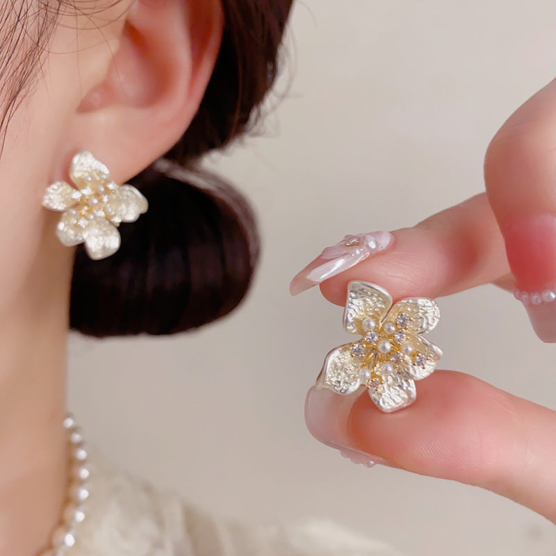 Versatile Zircon Petal Temperament Entry Lux Minimalist Design Earrings
