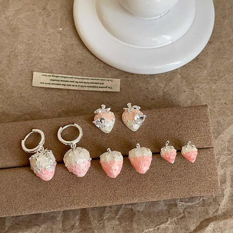 Cute Advanced Gradient Pink Strawberry Female Heart Temperament Unique Sweet Earrings