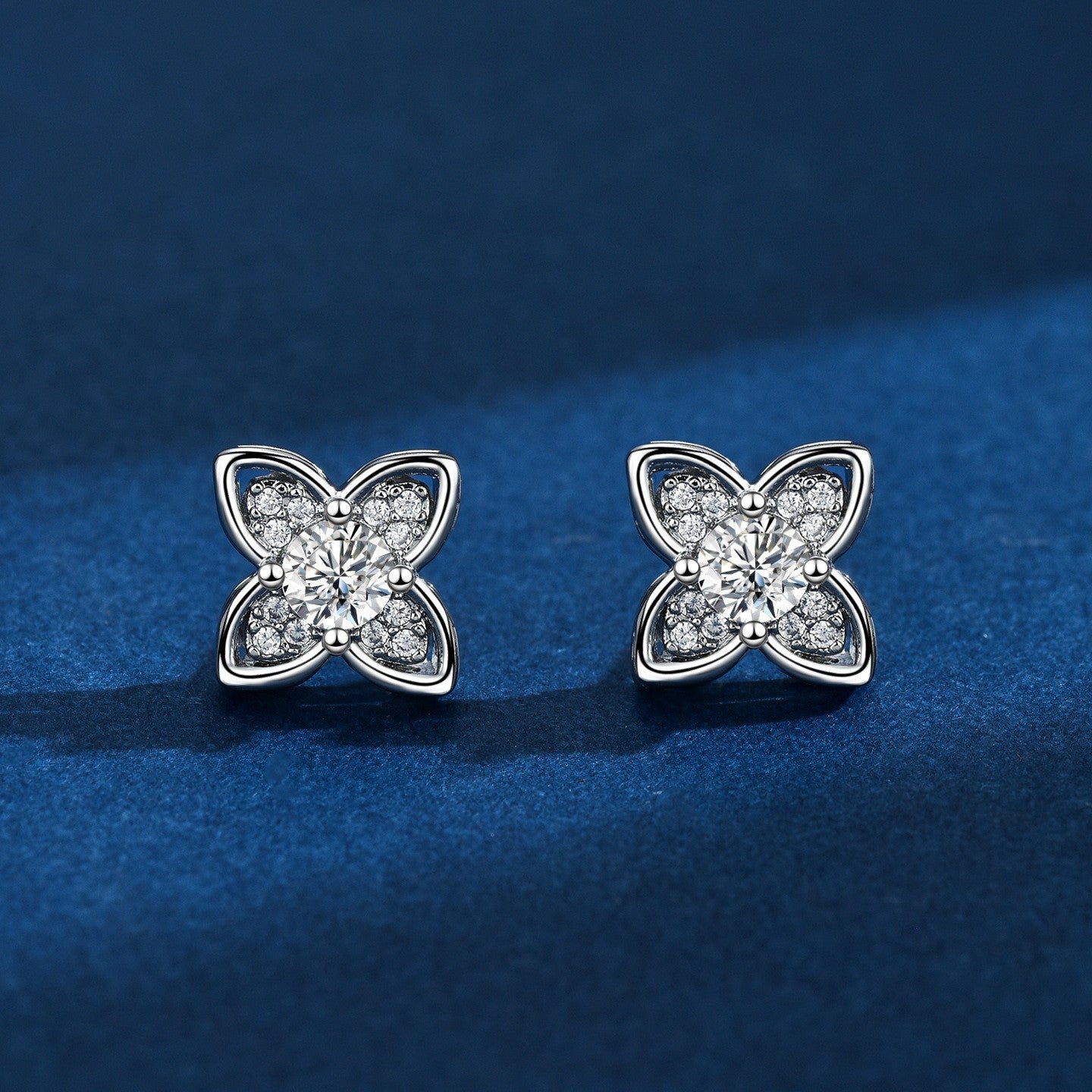 Women's Copper Plated Gold Micro Inlaid Zircon Stud Earrings