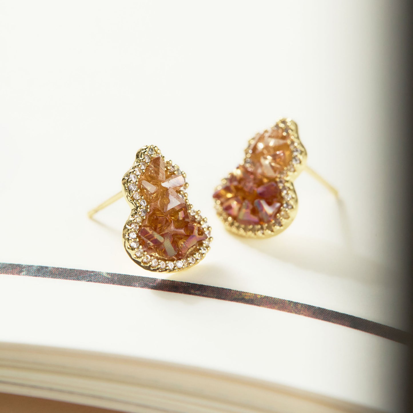 Gold Magic Color Ear Light Luxury Zircon Earrings