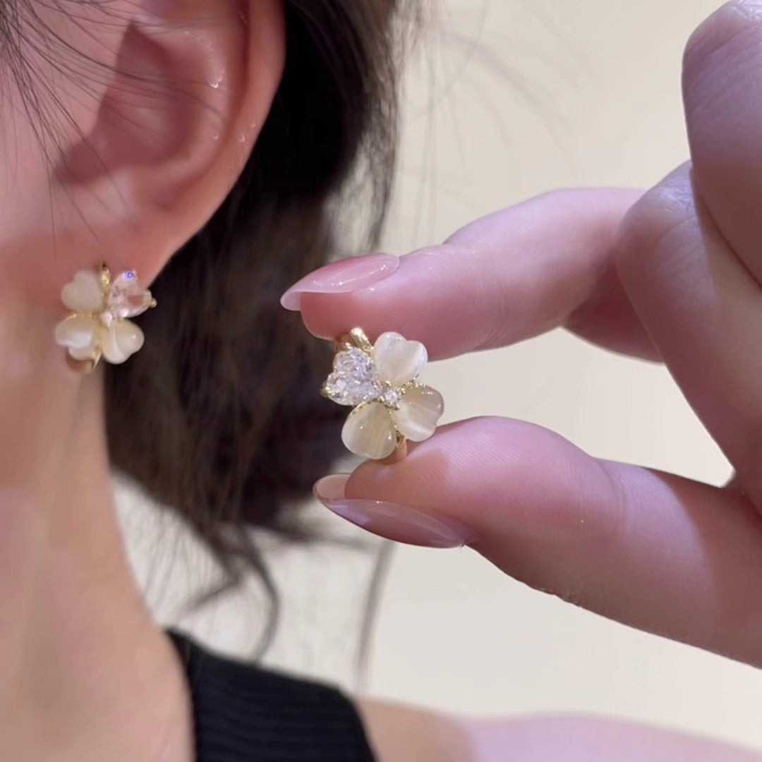 Opal Flower Love Heart Light Luxury Rings