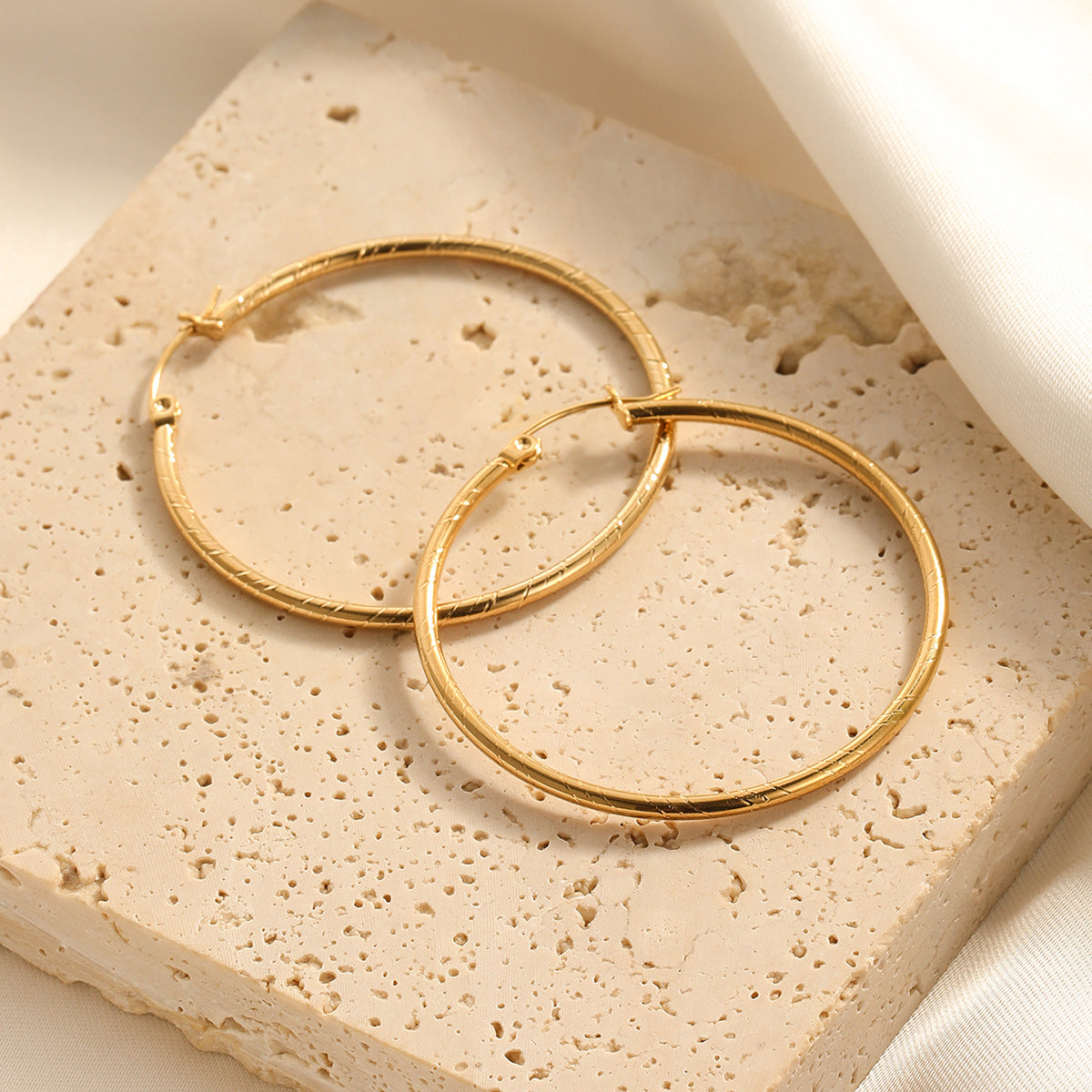 Women's Beautiful Circle Design High-grade Simple Titanium Earrings