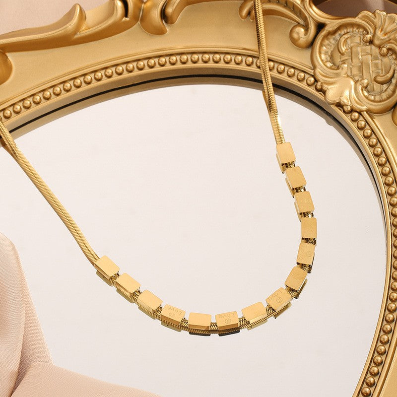 Women's Does Not Fade Temperament Entry Lux Necklaces