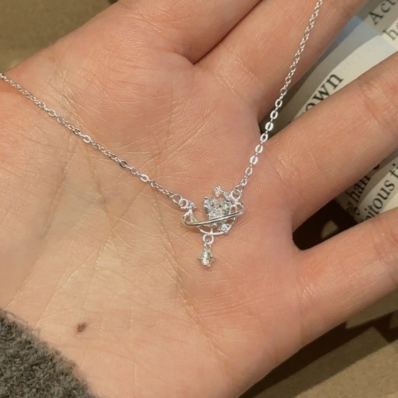 Sterling Sier Pure Fantasy Heart Moon Female Clavicle Chain Necklace