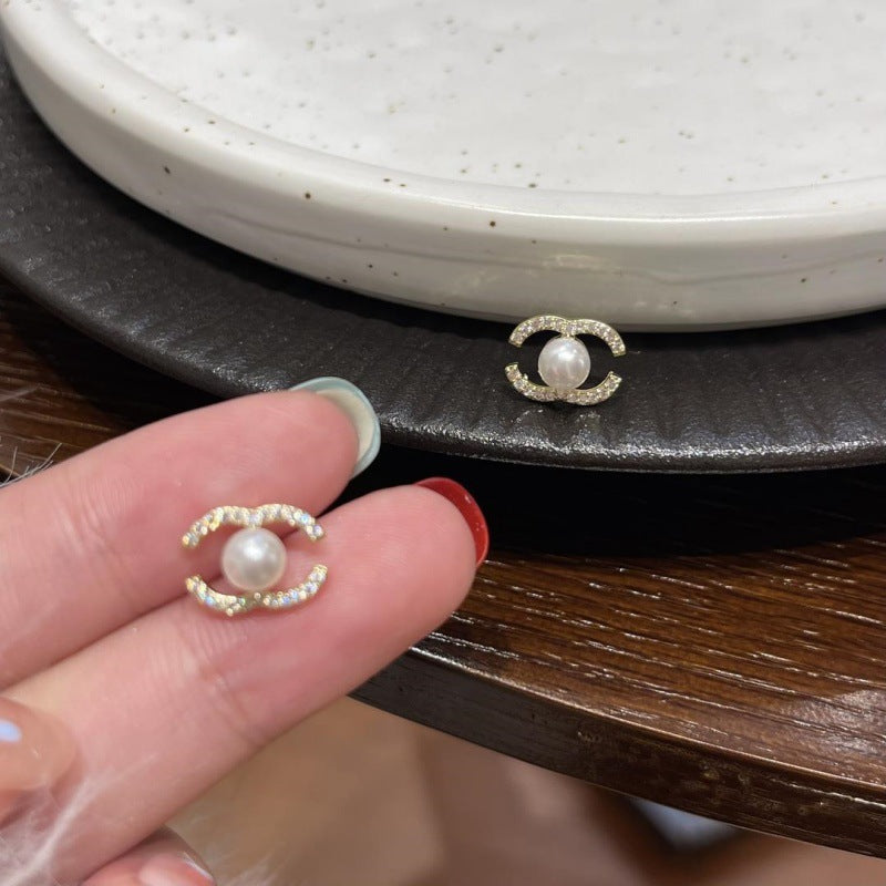 High-grade Refined Zircon Cross Shaped Female Compact Temperamental Sweet Earrings