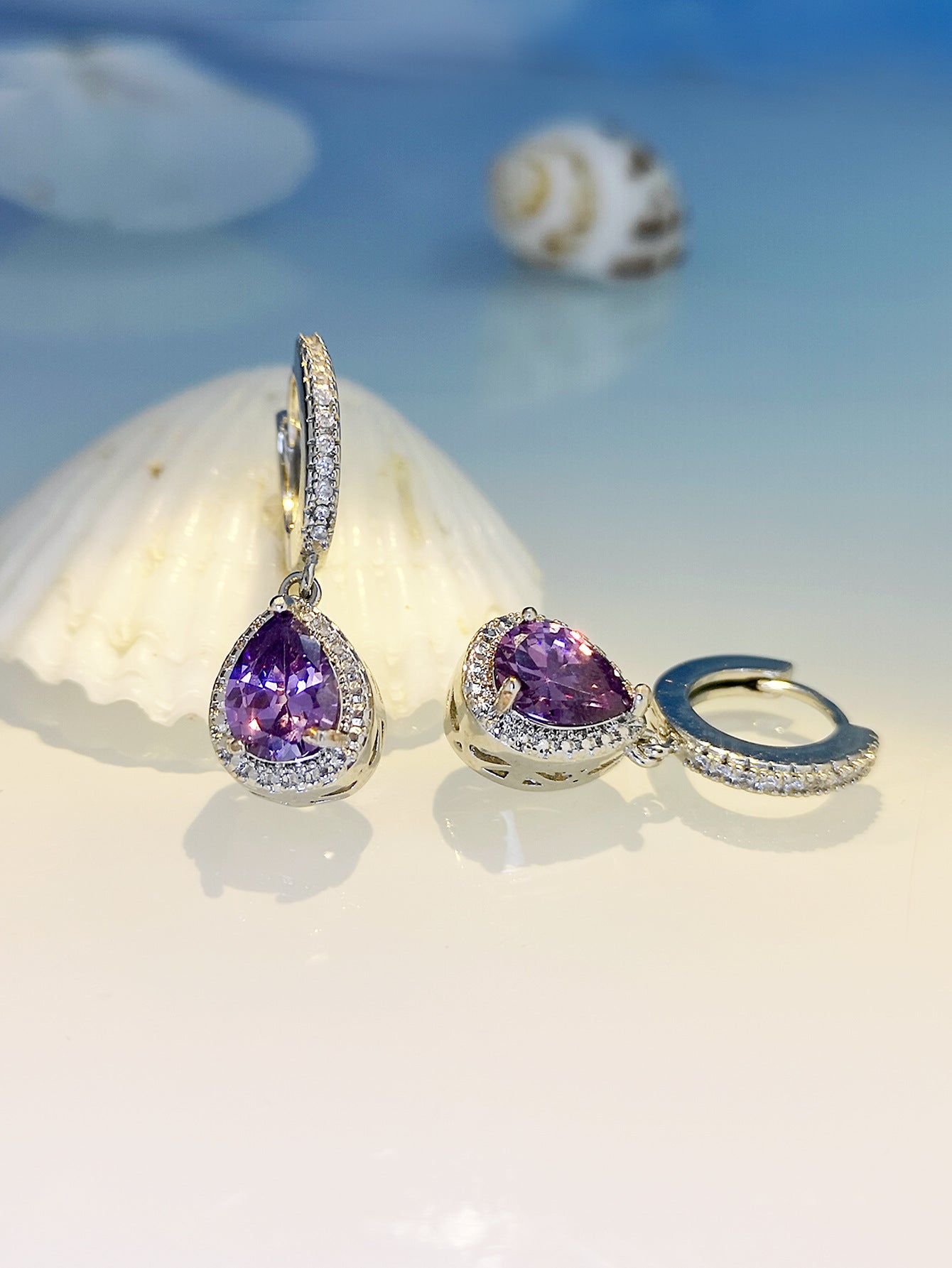Women's High-grade Light Luxury Blue Crystal Drop-shaped Earrings