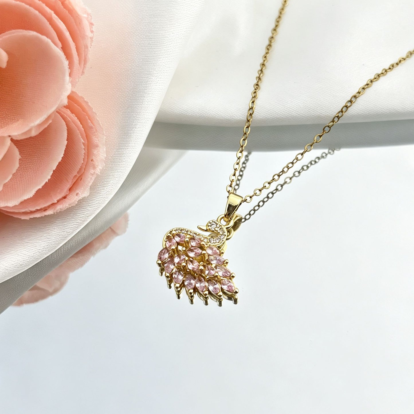 Women's Swan Light Luxury High-grade Clavicle Chain Elegant Necklace