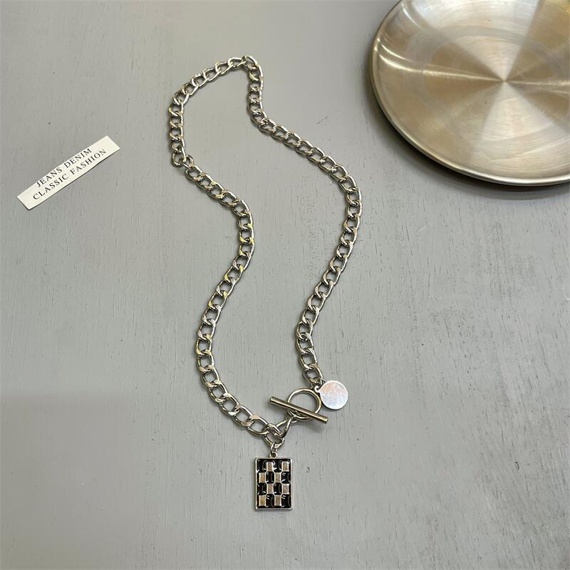 Women's Trendy Light Luxury Minority High-grade Clavicle Chain Hip Necklace