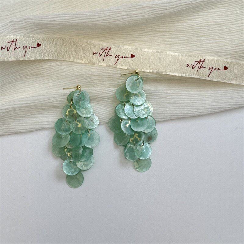 Beautiful Natural Shell Grape Cluster Tassel Design Vacation Style Female Rings