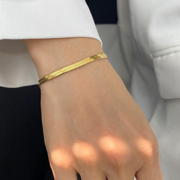 Women's Fashionable Cold Style Titanium Steel Flat Snake Bone Bracelet