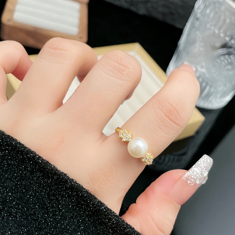 Pear-shaped Zircon Stylish Opening Female Cold Rings