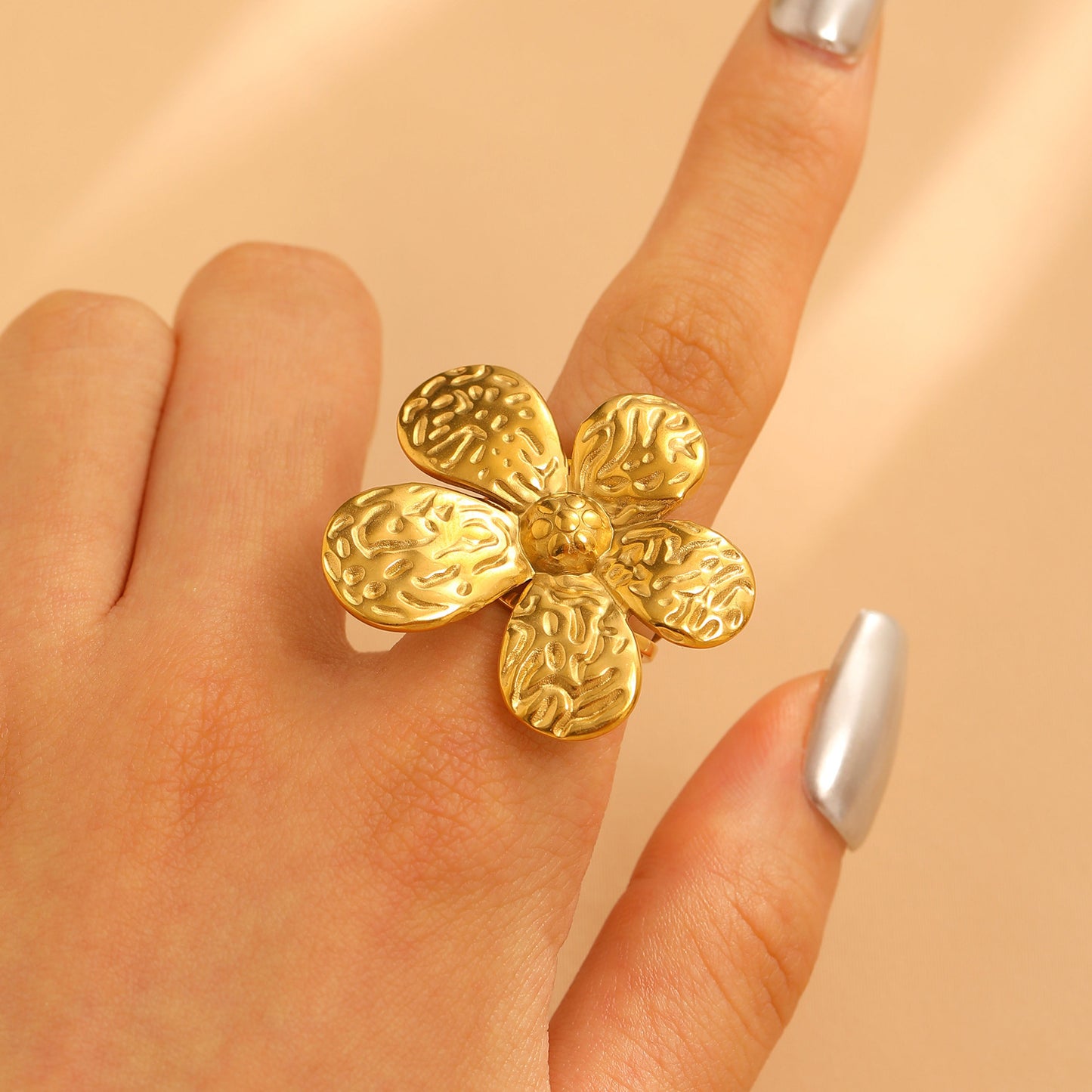 Steel Flower Leaf Female Exaggerated Personalized Hollow Ring