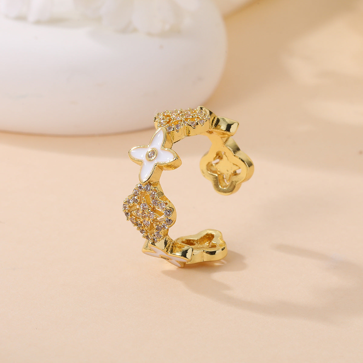 Dripping Full Diamond Lucky Four-leaf Clover Open Hollow Rings