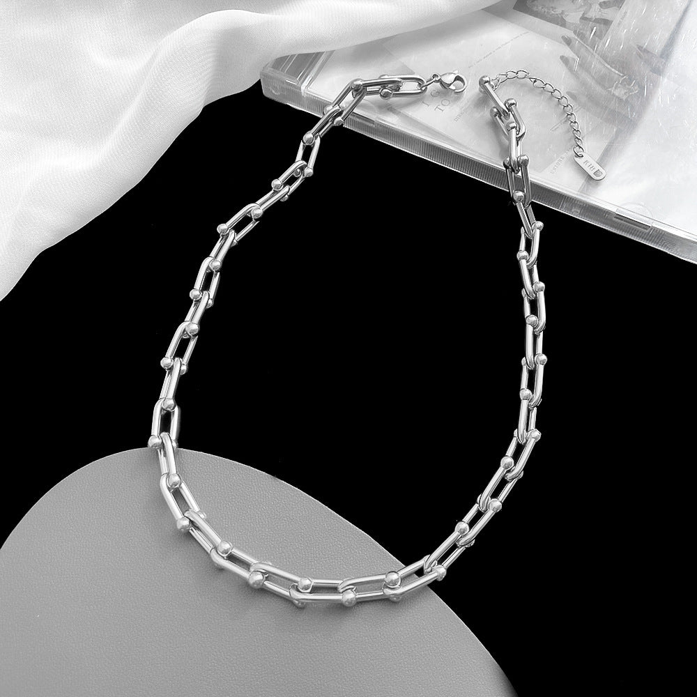 Women's Scenery Surface U-shaped Stitching Chain Pure Necklaces