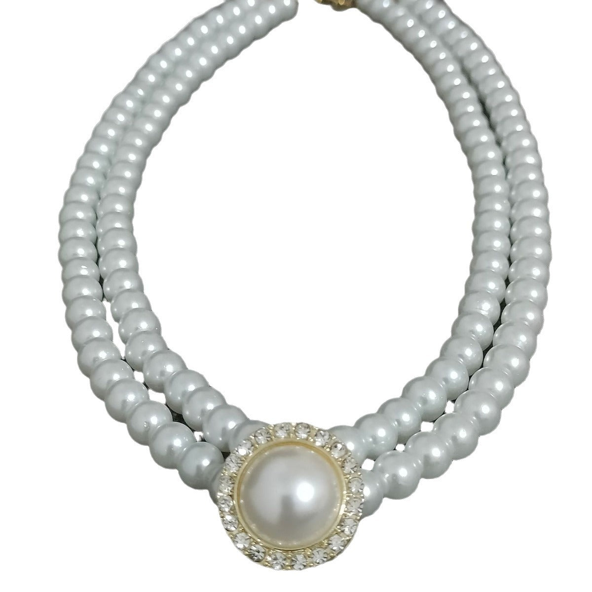 Women's Elegant Retro Pearl Temperament Wild French Style Short Clavicle Necklace