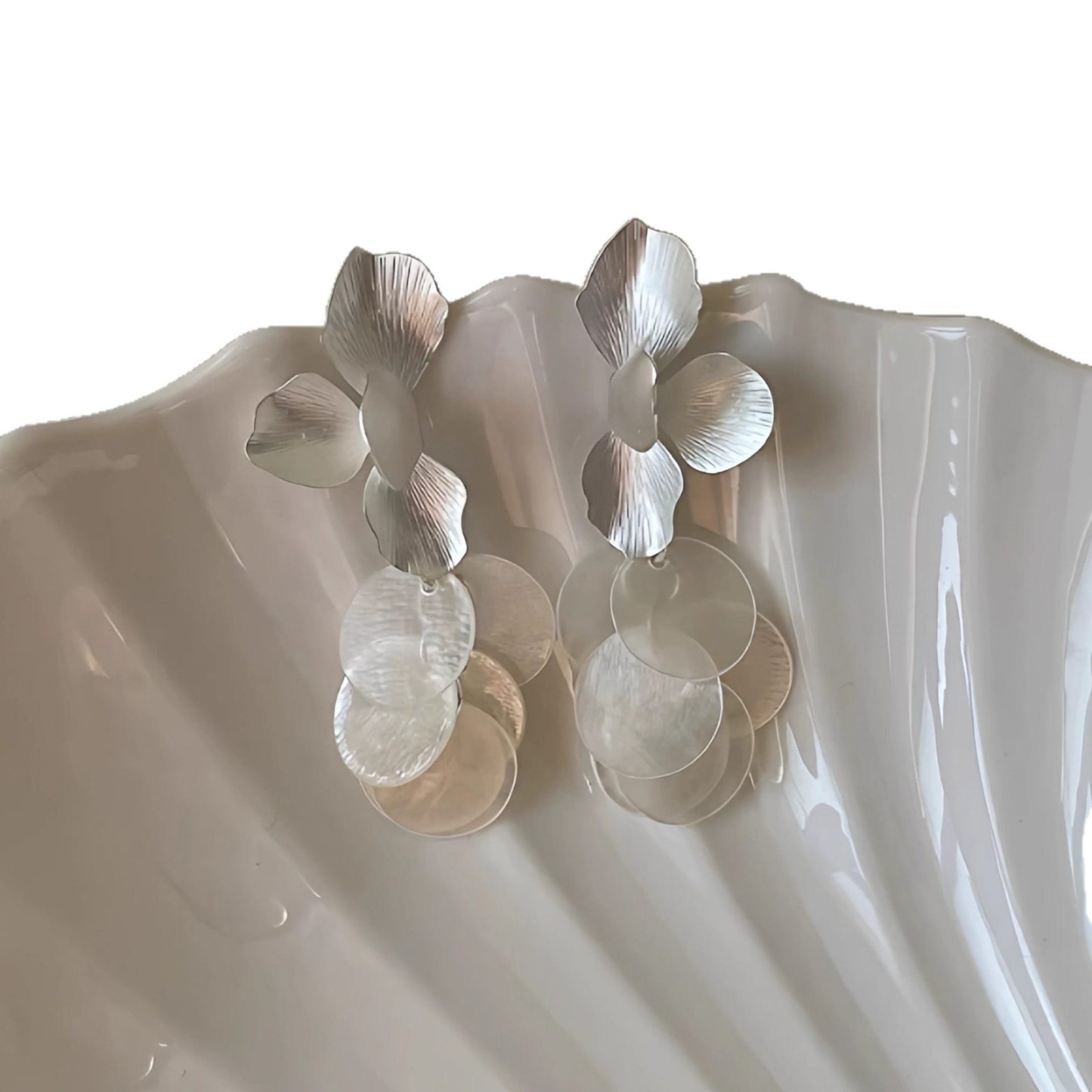 Women's Style Flower Shell Tassel Unique Beautiful Ear Dignified Earrings