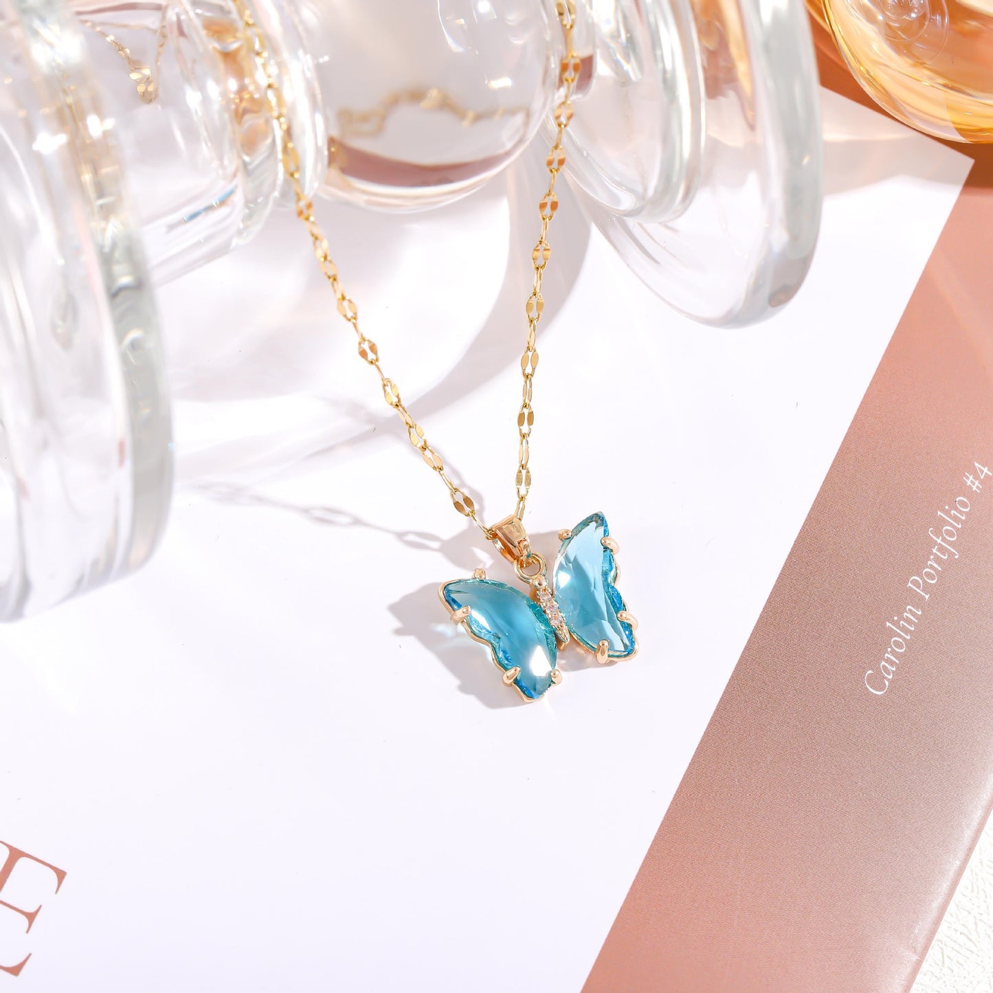 Women's Rhinestone Butterfly Short Light Luxury Crystal Necklace