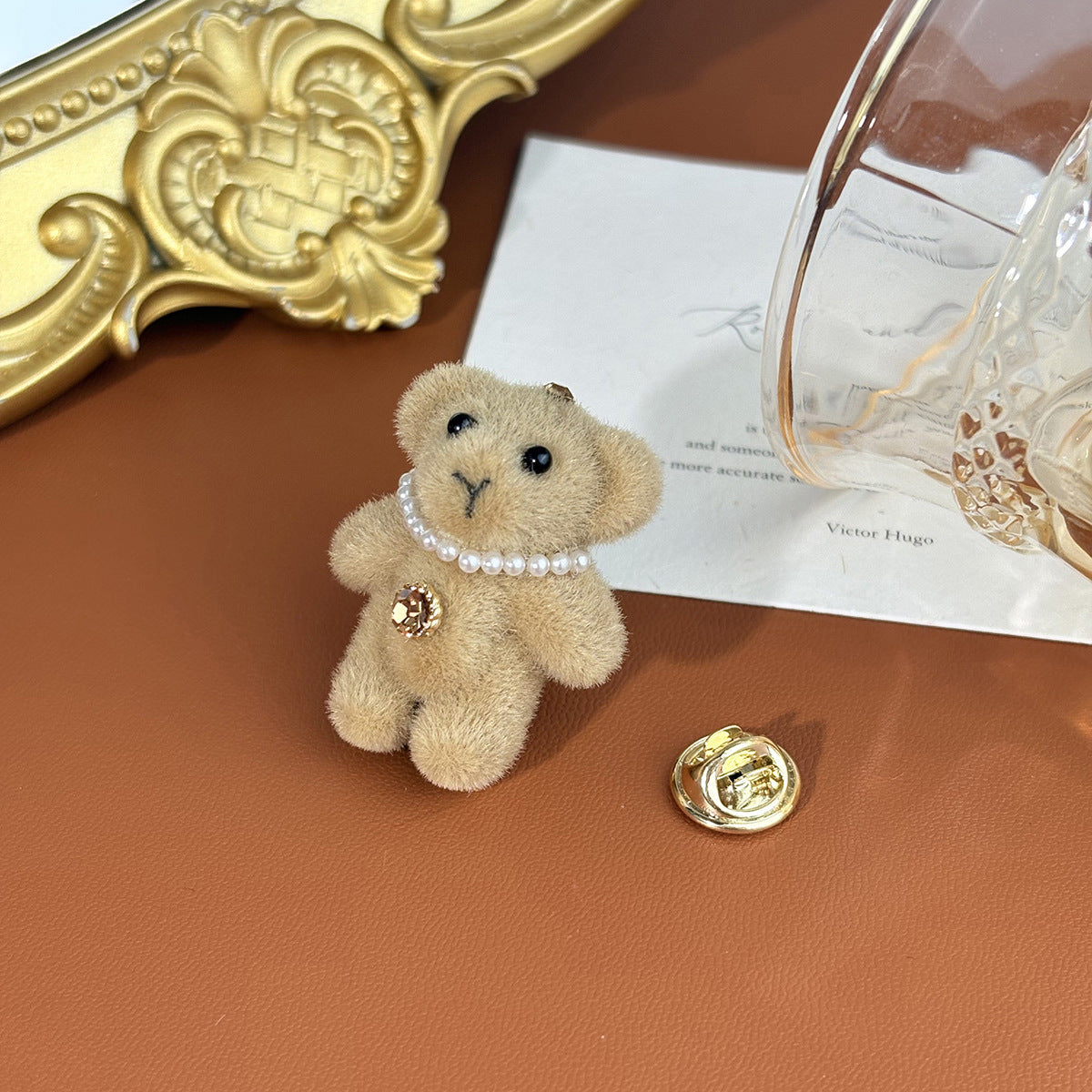 Animal Flocking Brooch Sweet Rabbit Cat Bear Horse Brooches