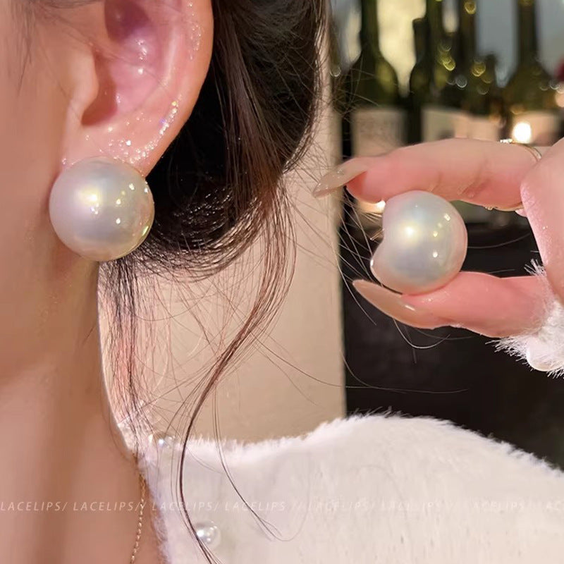 Women's Minimalist Design Bite Pearl For Simple Graceful Earrings