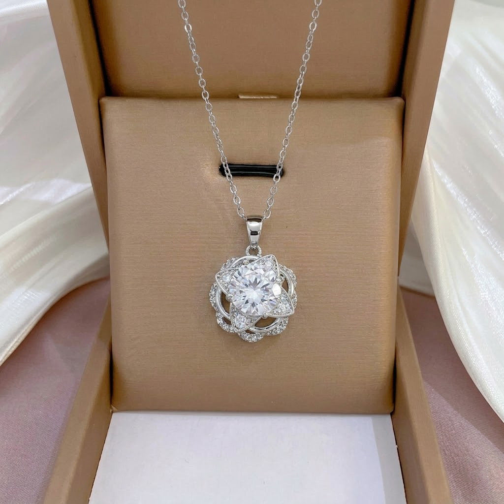 Design Rotating Bauhinia Zircon Flower Gas Clavicle Chain Necklace