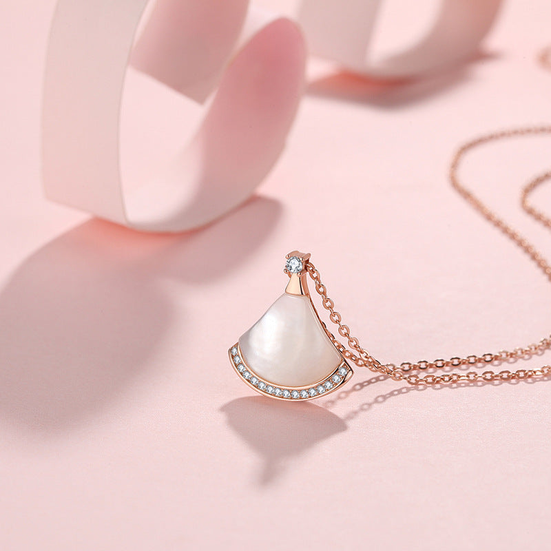 Small Skirt Female Fan Shell Fashion Simple Niche Necklace