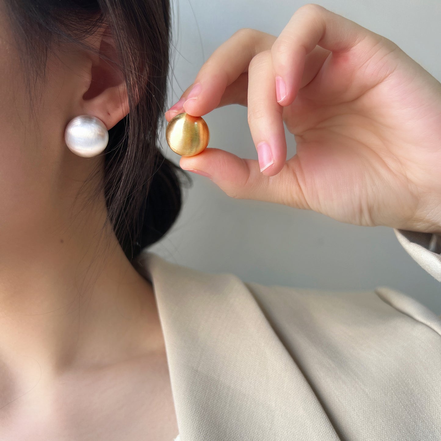 Retro Style Designer Model Brushed Ball Frosty Stylish Unique Advanced Earrings