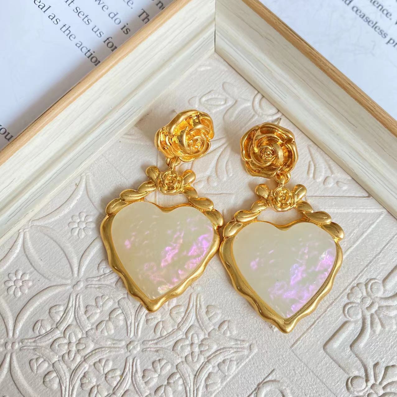 Heart Magic Color Polarized Simple Rose Fresh Stud Earrings