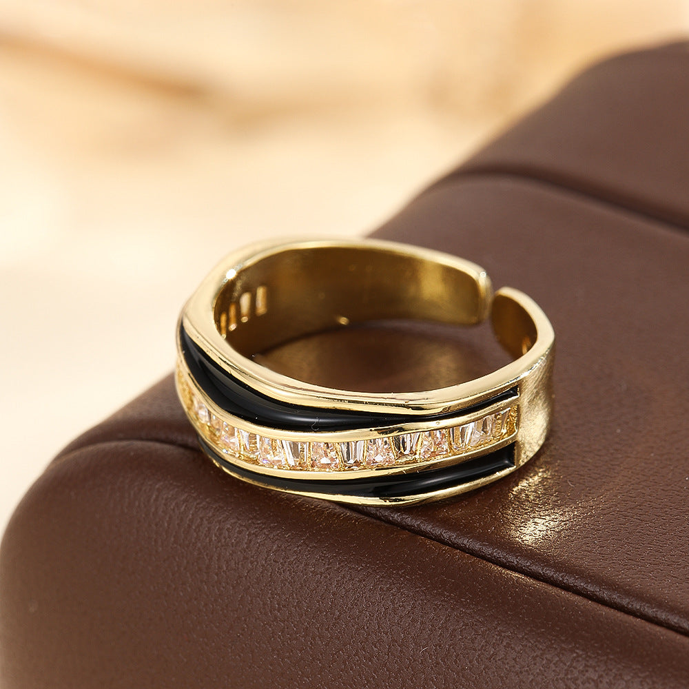 Simple Romantic Pearlescent White Drip Glazed Index Rings