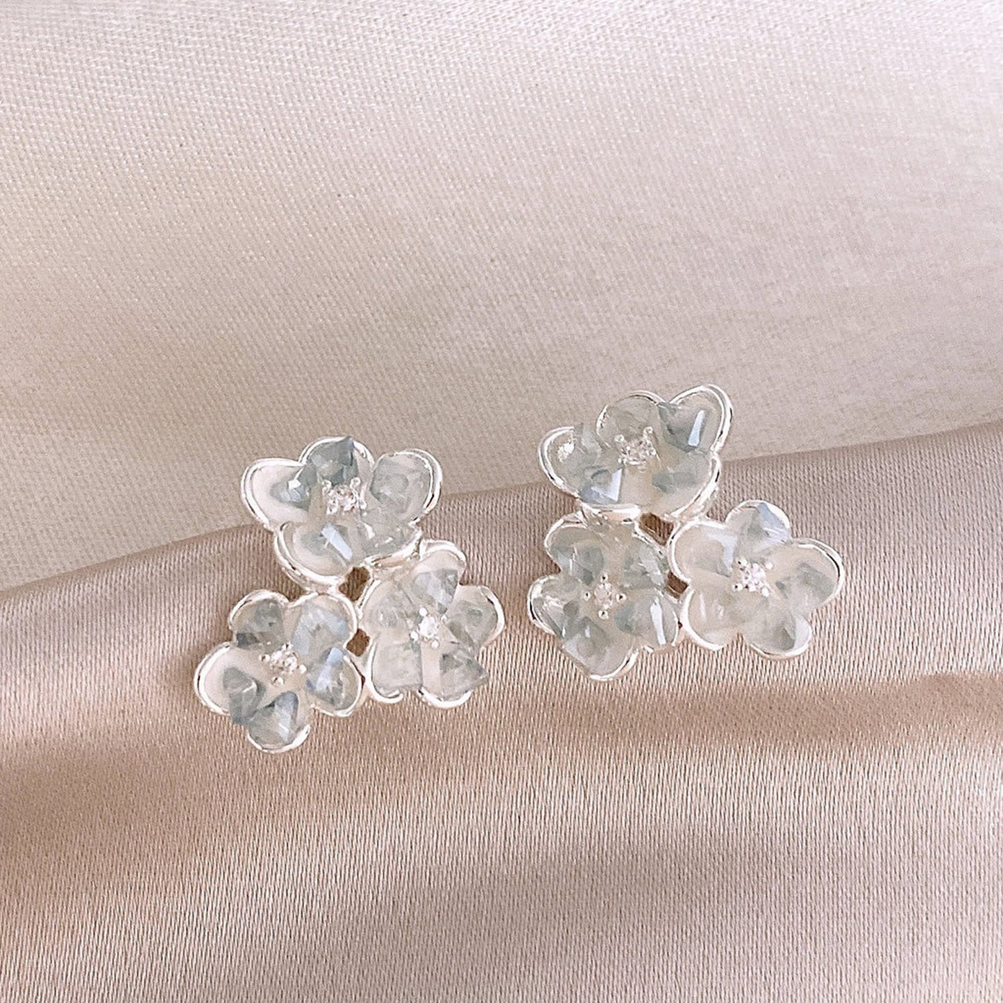 Women's Pink Amethyst For Indie Pop Style Compact Stud Earrings