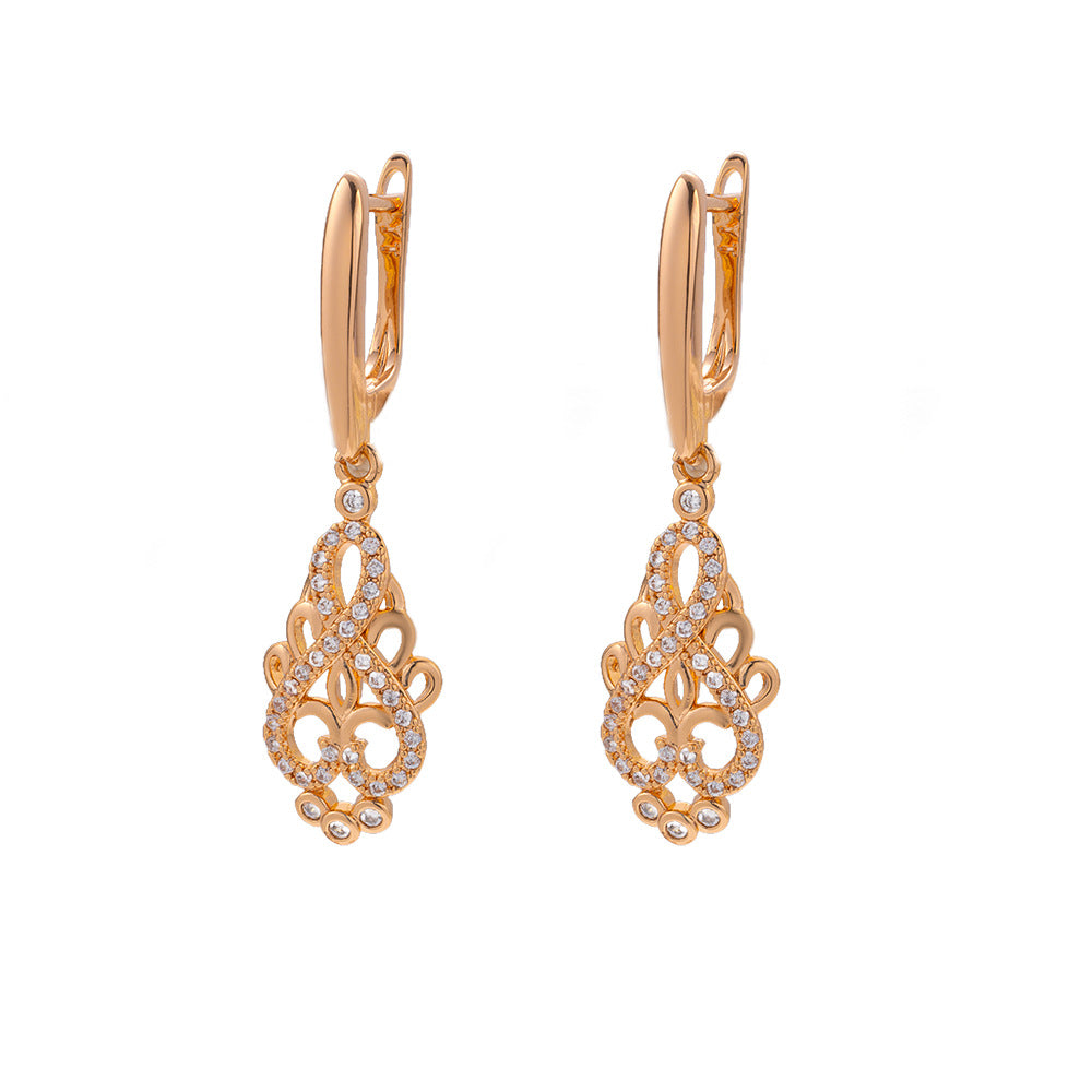 Hollow Cloud Pattern High-grade National Style Elegant Graceful Ear Buckle